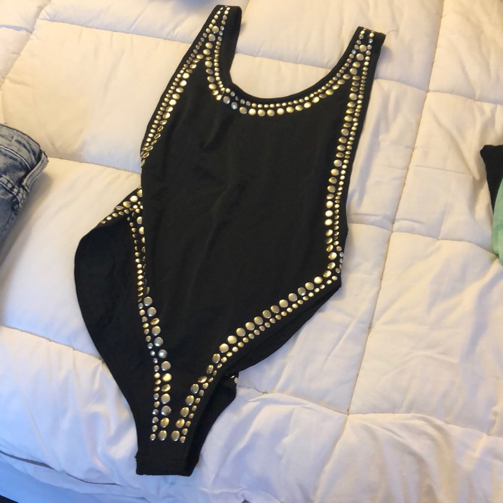 One piece bathing suit